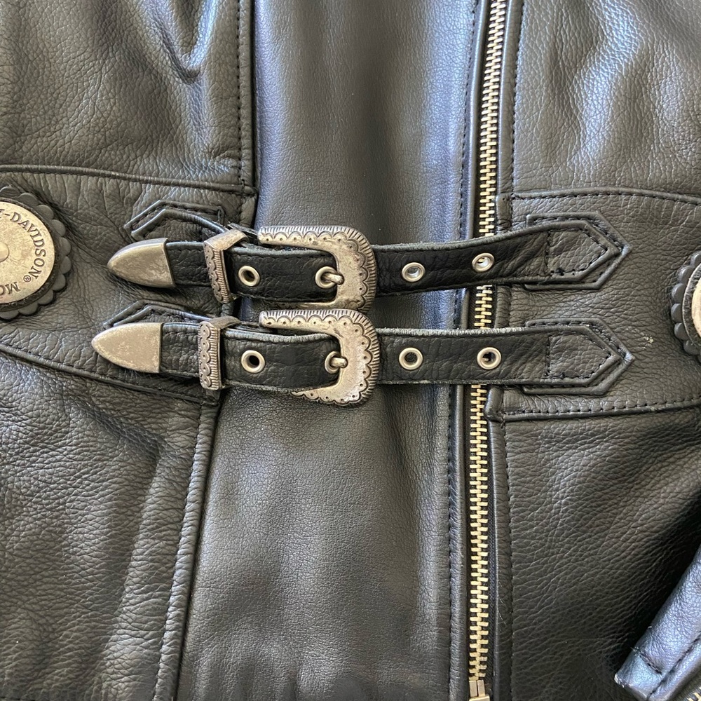 Harley-Davidson Black Leather Biker Jacket with Silver Hardware - Picture 2 of 7